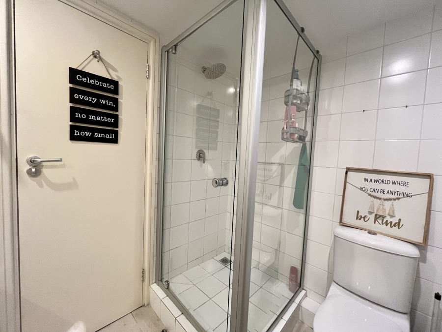 1 Bedroom Property for Sale in Cape Town City Centre Western Cape